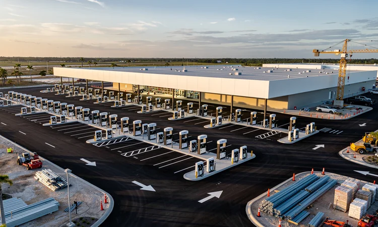 Buc-ee’s Aims to Shatter Records with World’s Largest Convenience Store in Florida